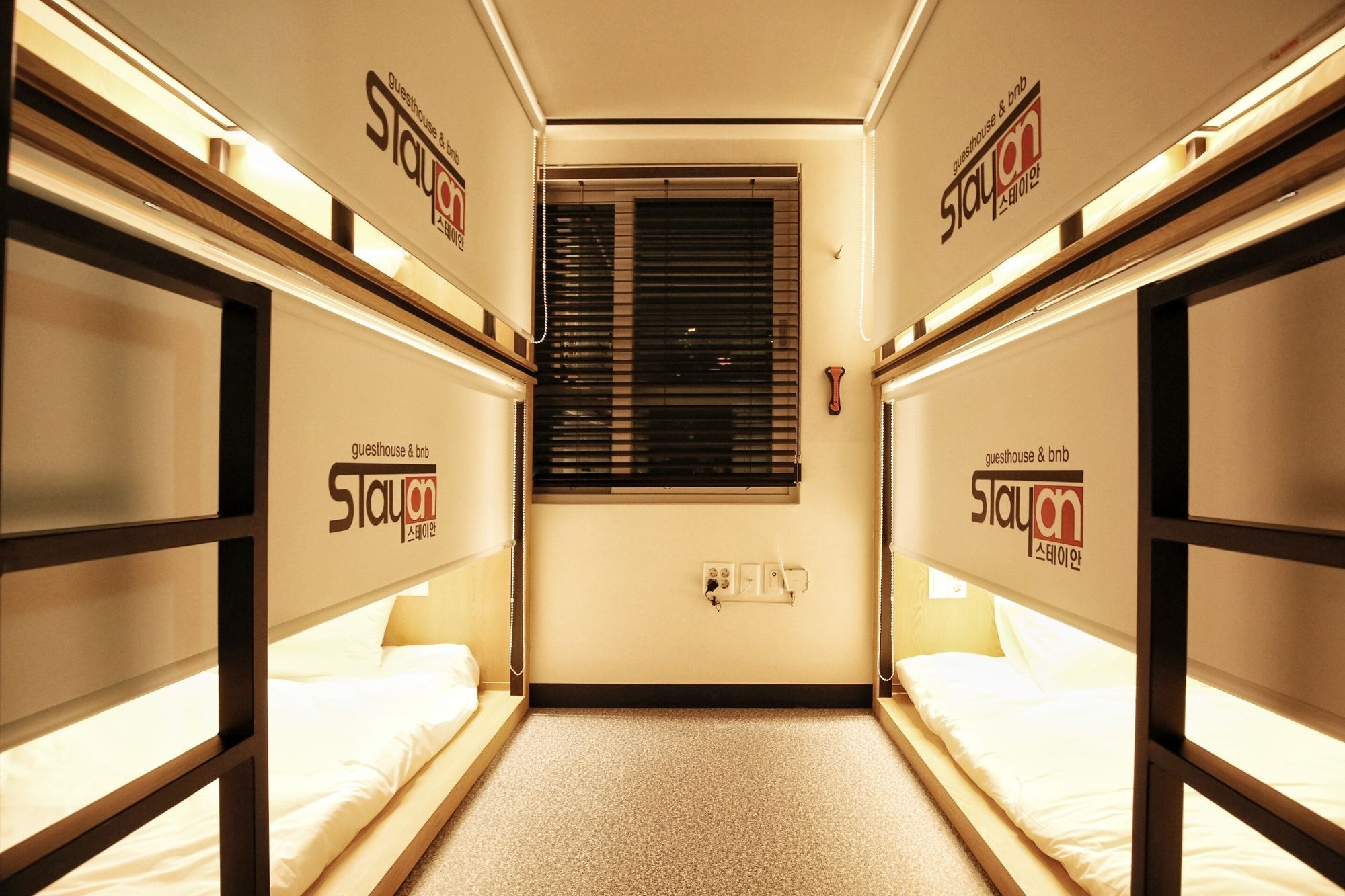 Stayan Guesthouse And Bnb Busan Extérieur photo